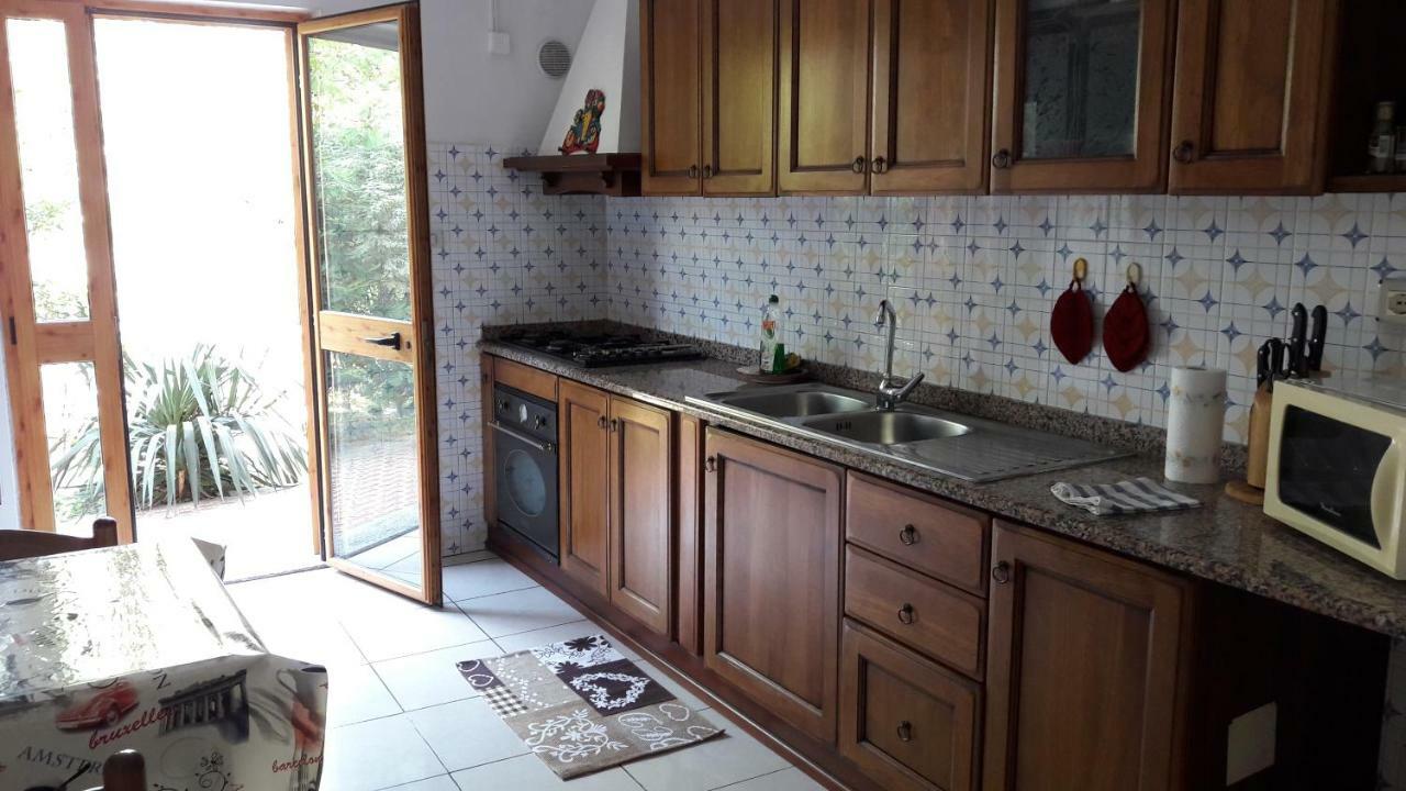 Вилла Casa Giardino Споторно Экстерьер фото